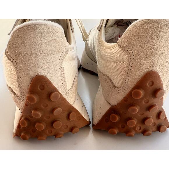 New Balance 327 Shoes Womens Size 9 Turtledove Tan Suede Sneaker WS327SO - Picture 6 of 10